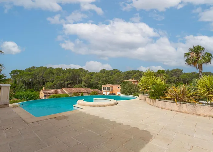 Dans Bonheur Saint-Raphael (Var)