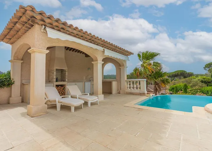 Dans Bonheur * Saint-Raphael (Var)